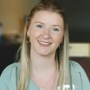 Anouk Jolie - van Berkel -  bij Acties.nl